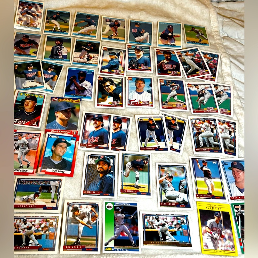**6/$20** Minnesota Twins Baseball Card Lot (45 Card Lot)